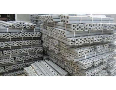 �����м�