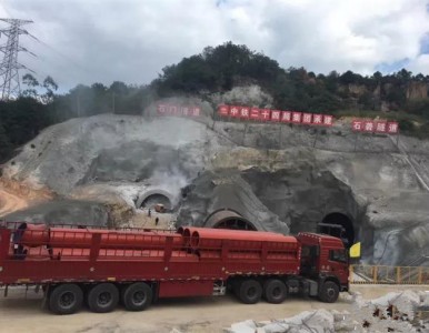 ���ϸ߷��������ܵ�800����ͨ���r(ji��)��